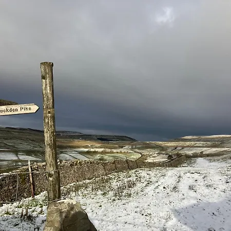 The Dale At Greystones - Luxurious Annexe With Stunning View Buckden (North Yorkshire)