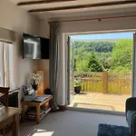 The Dale - Luxurious Annexe With Stunning View Апартаменты Buckden (North Yorkshire)