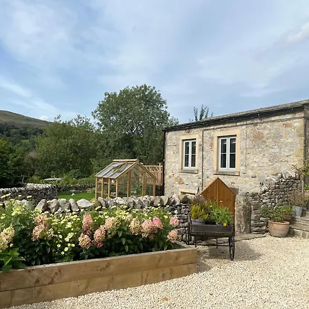 The Dale - Luxurious Annexe With Stunning View Апартаменты Buckden (North Yorkshire)